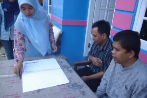 Pembinaan Al-Qur’an Braille Indra mayu 01 Juli 2015