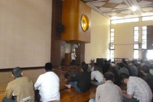 Kuliah Duha bersama Aam Amirudin Lc