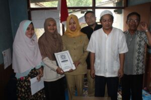 Delapan Set Alquran Braille untuk SLB Majalaya.