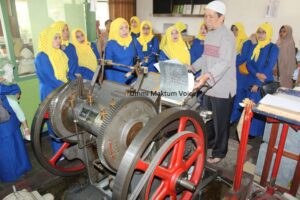 Mesin Cetak Braille Konvensional Satu-Satunya Di Dunia yang Masih Berfungsi Hingga Kini